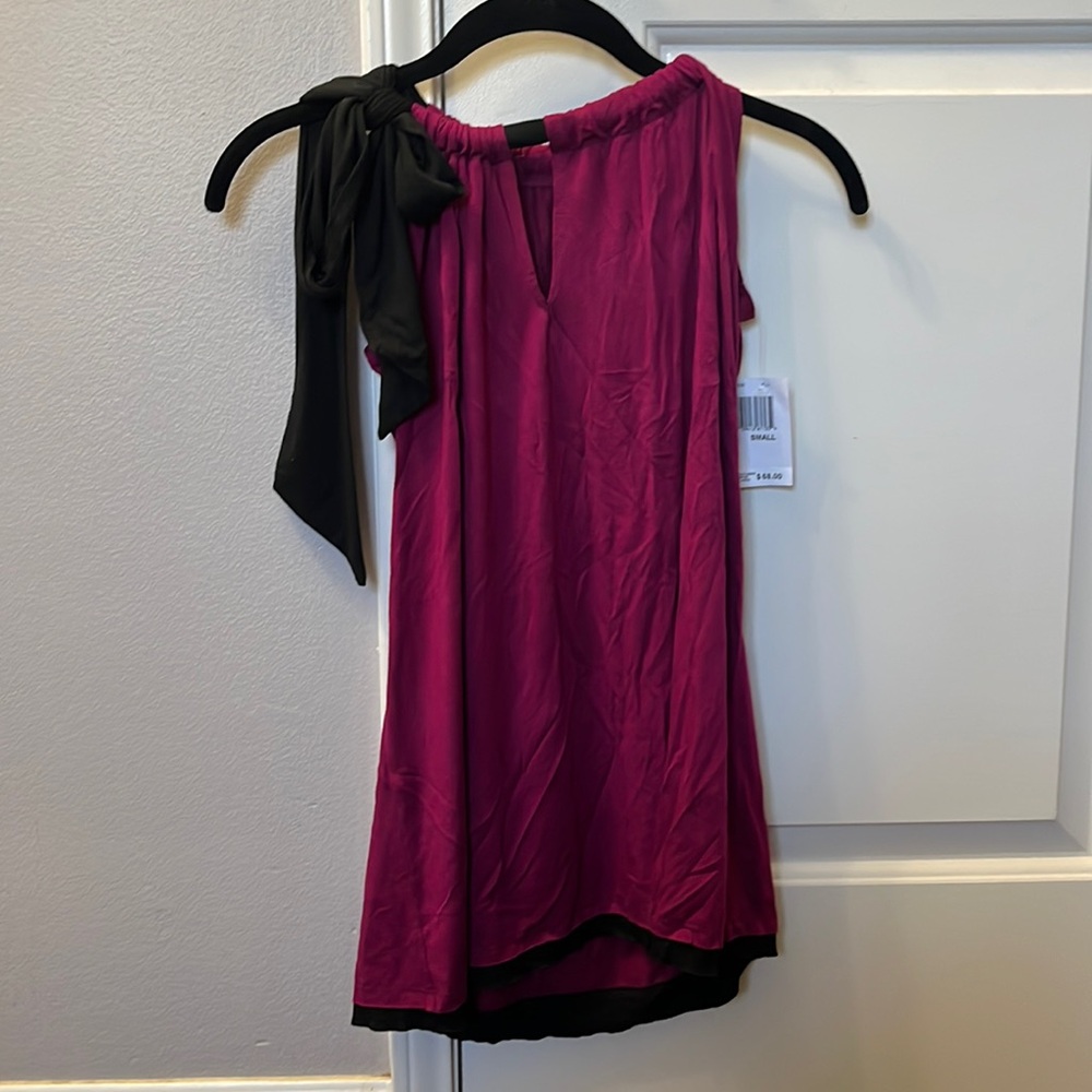 Sleeveless top